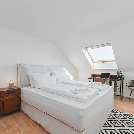 Uniquebnb - Netflix/wifi/nespresso - Flughafen/messe דירה *
