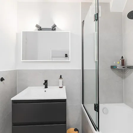 Uniquebnb - Netflix/wifi/nespresso - Flughafen/messe *